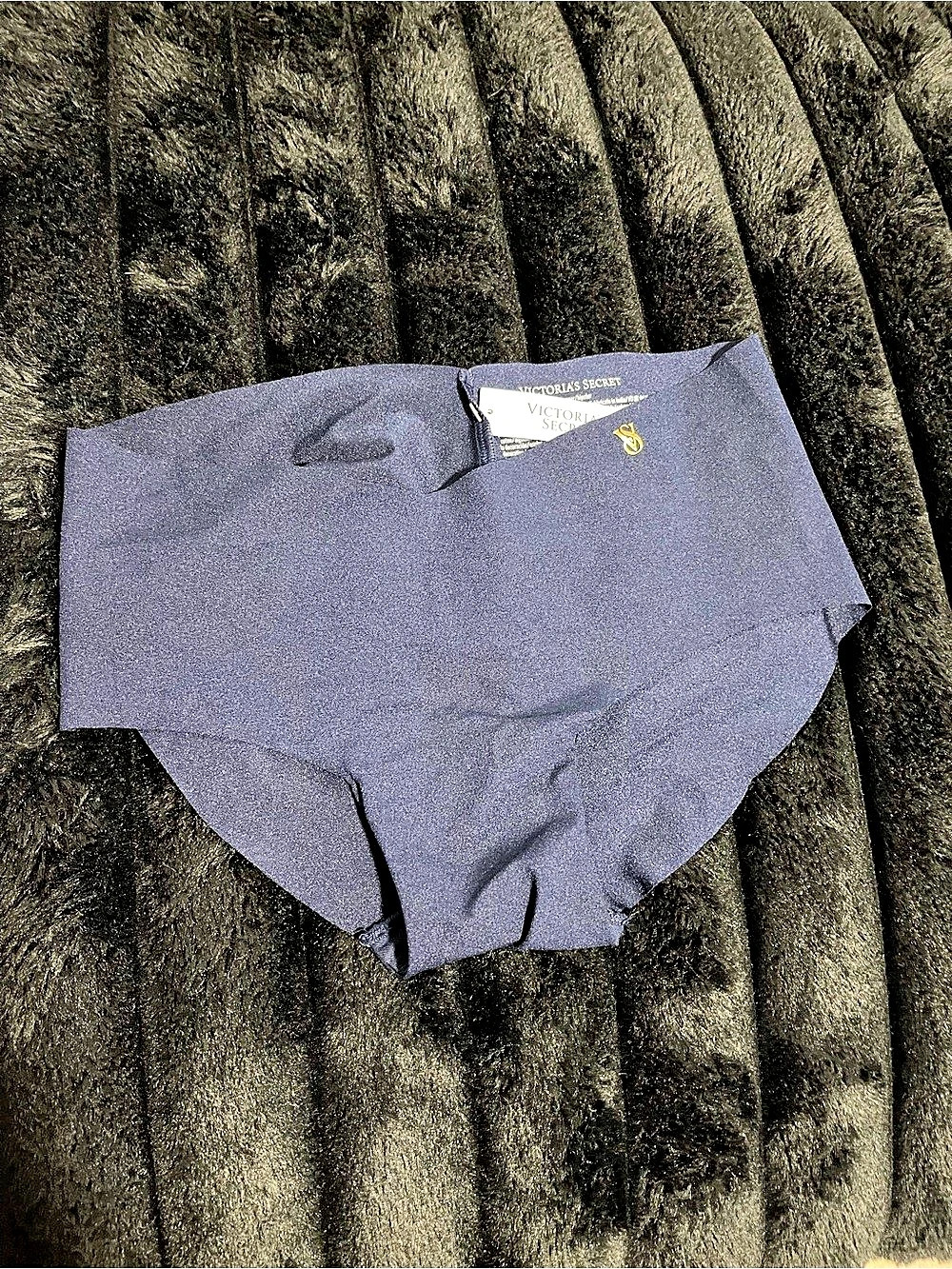 Victoria's Secret No-Show Hiphugger Panty navy
